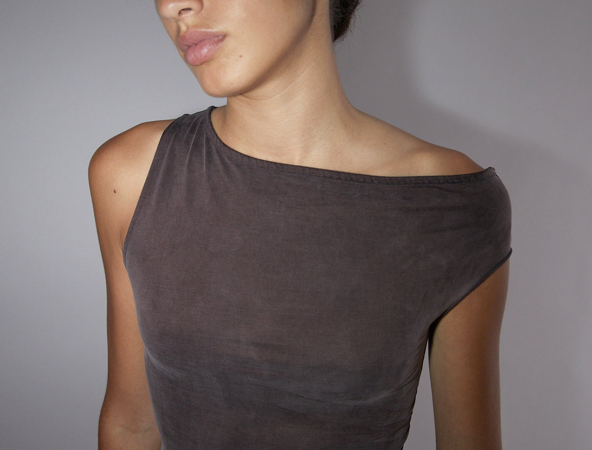 Mini yausi fitted dress asymmetric shoulders brown