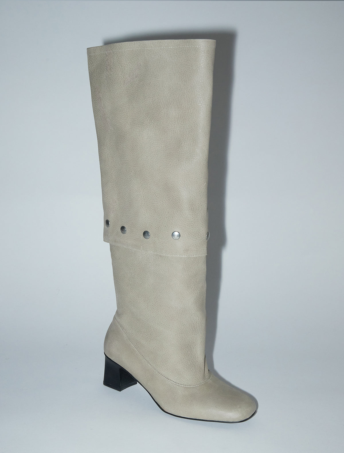 Jolie snaps tall wide loose shaft boot lightgrey