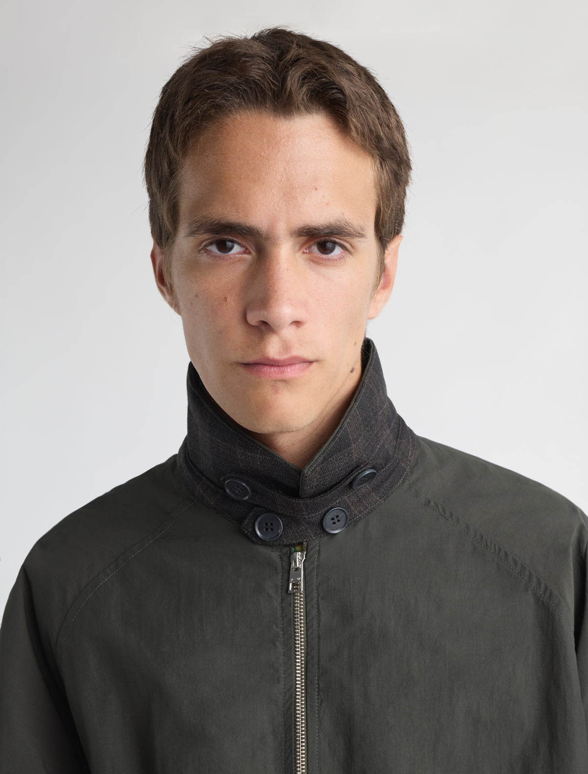 Vigas ii mens nylon bomber jacket raglan sleeves central zipper khaki