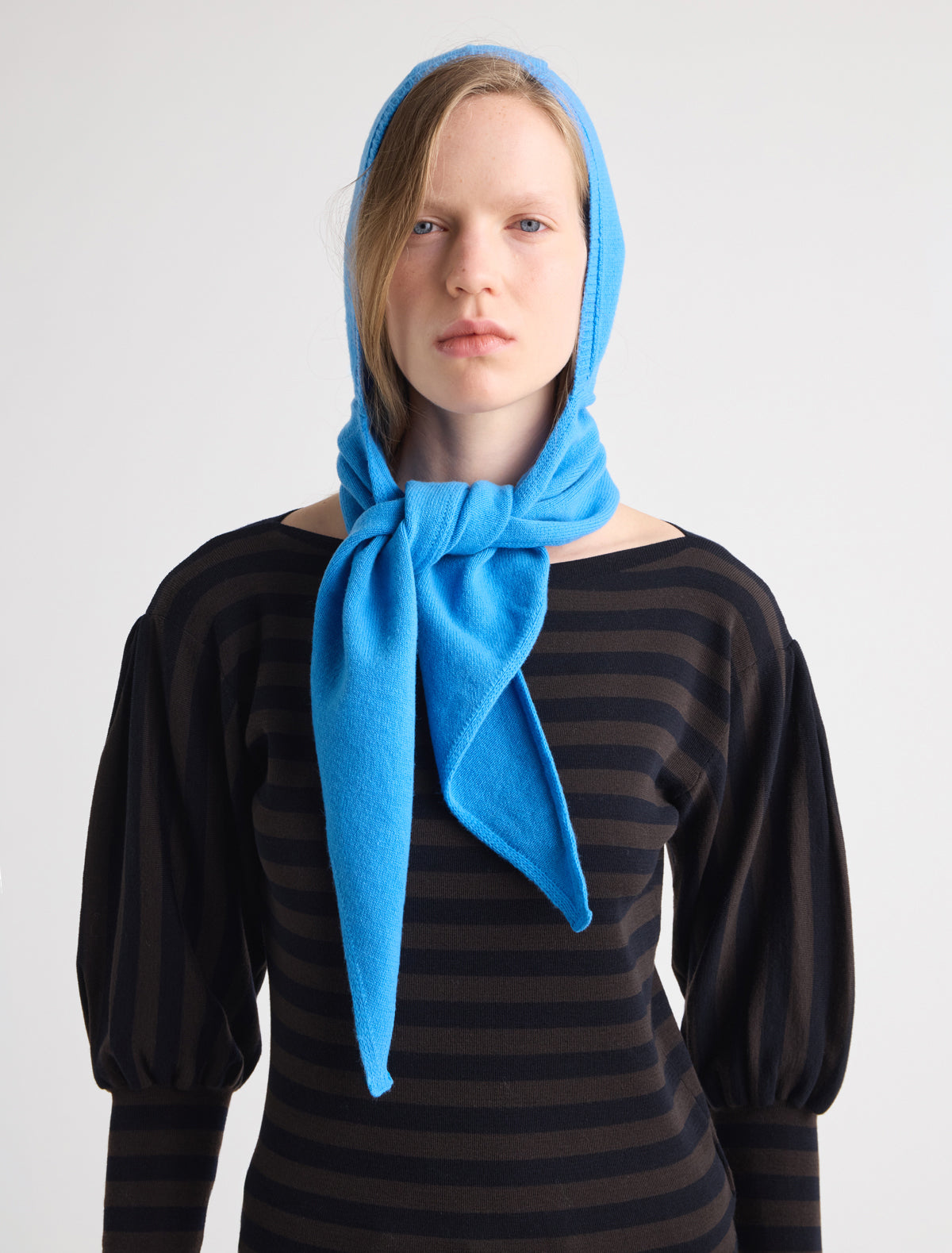 Coucou warm knitted bonnet wide tie scarf intenseblue