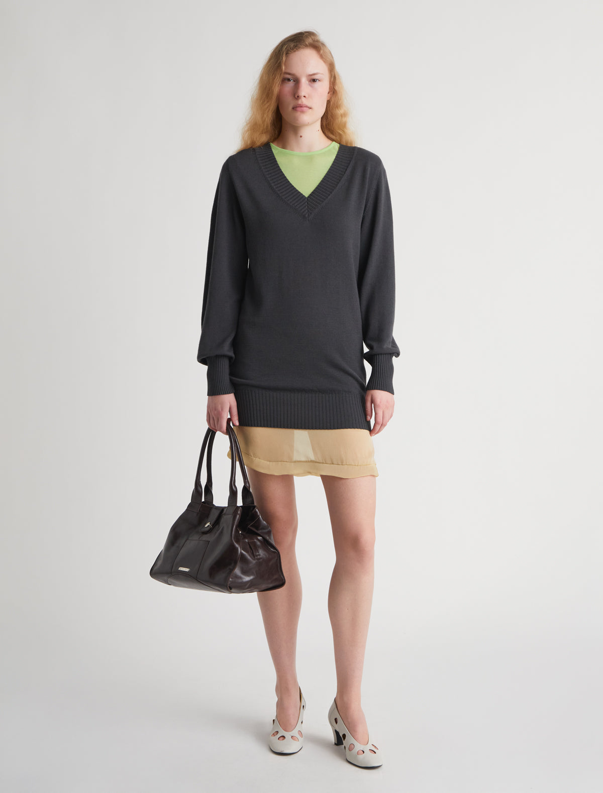 Jump v neck knit sweater dropped shoulders grey