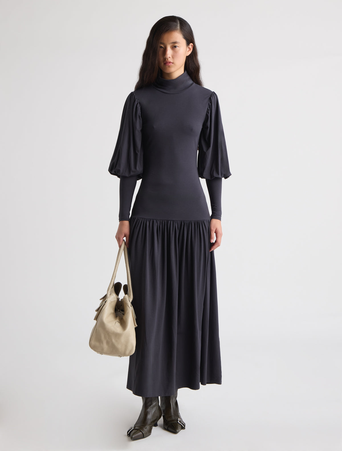 Gamool long high neck dress long puff sleeves