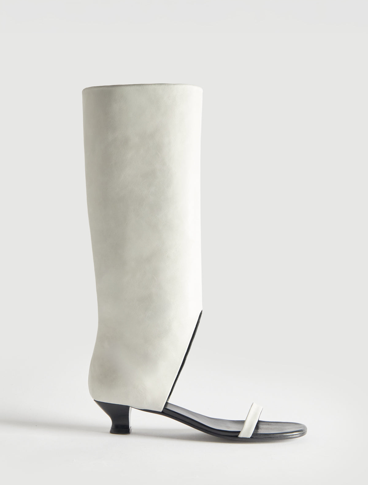 Manuela sandal boot thin toe strap offwhite