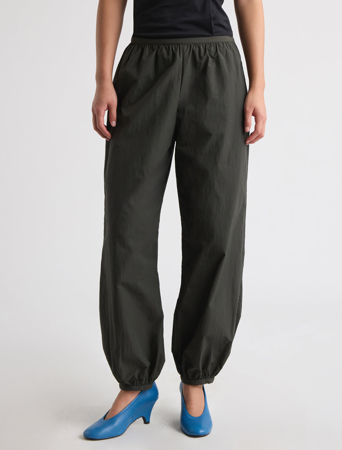 Boza balloon style trousers fitted waistband voluminous legs khaki