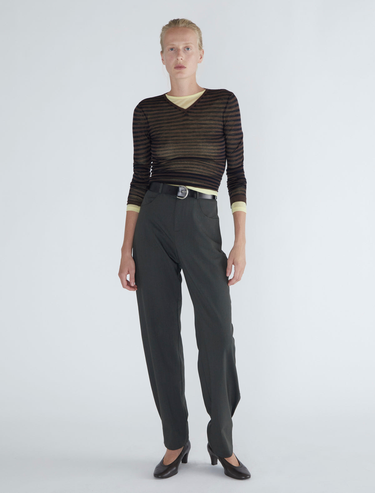 no 2574 / Adela