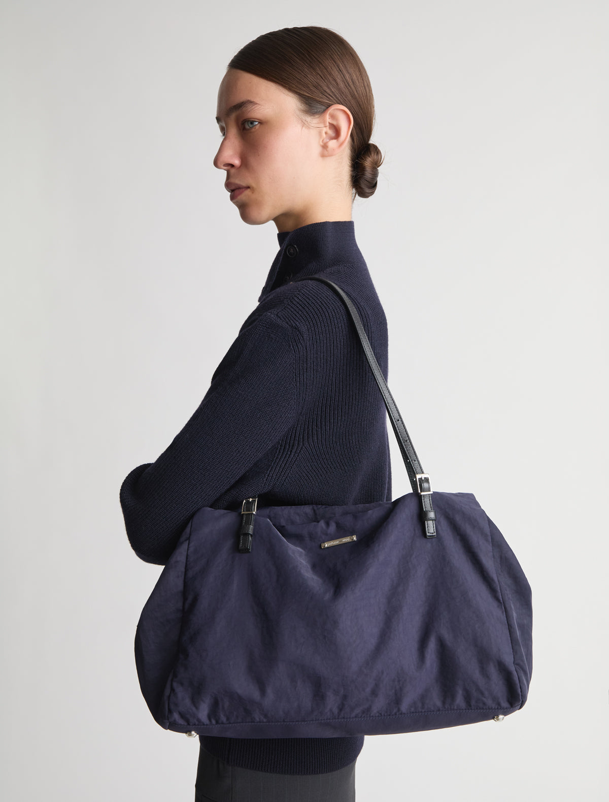 Sora nylon shoulder bag adjustable leather straps navy