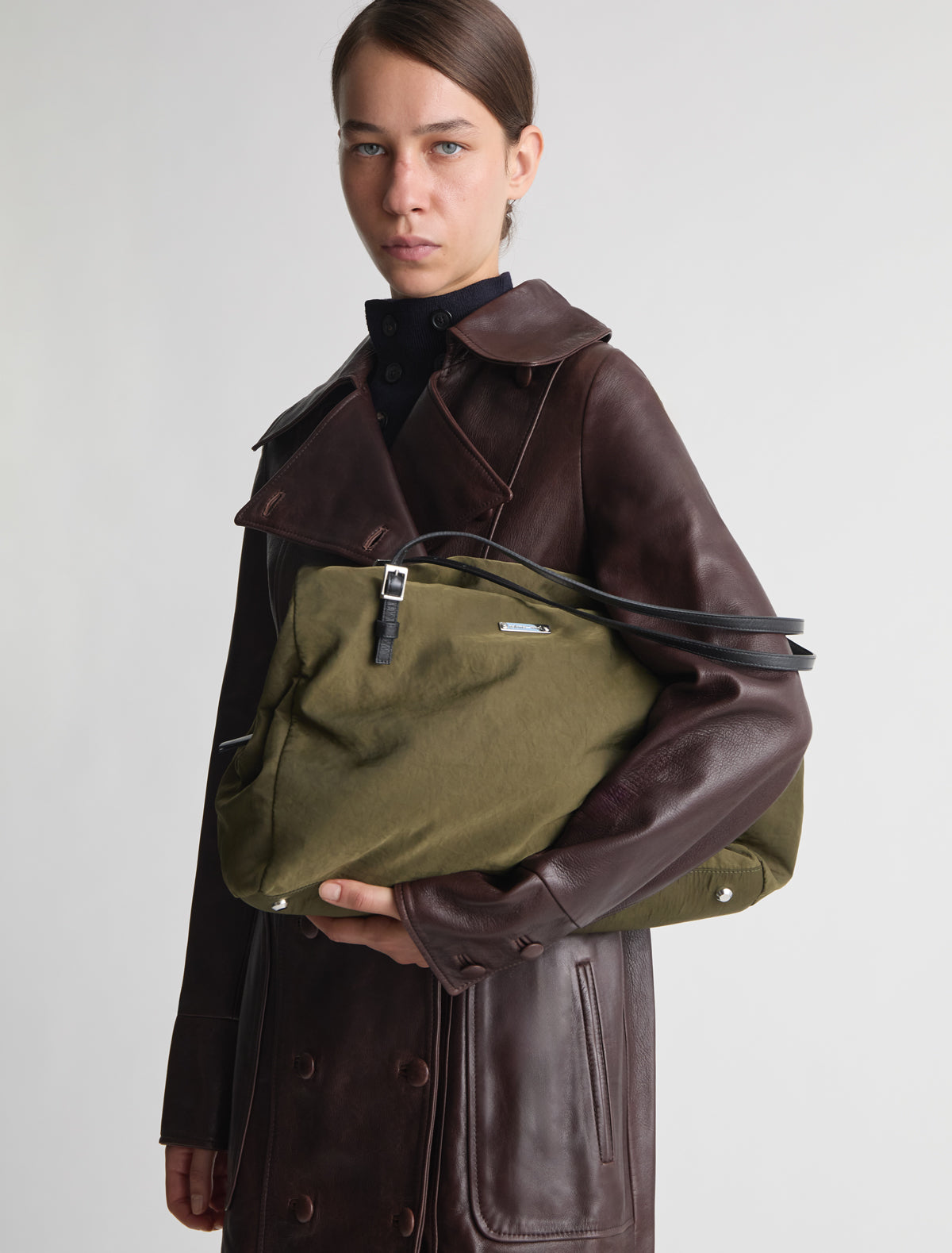 Sora nylon shoulder bag adjustable leather straps khaki