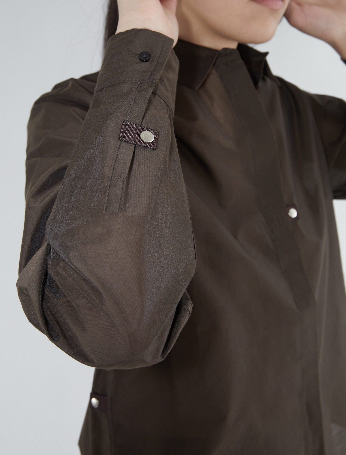 Ines cotton shirt ribbon tabs snap buttons brown