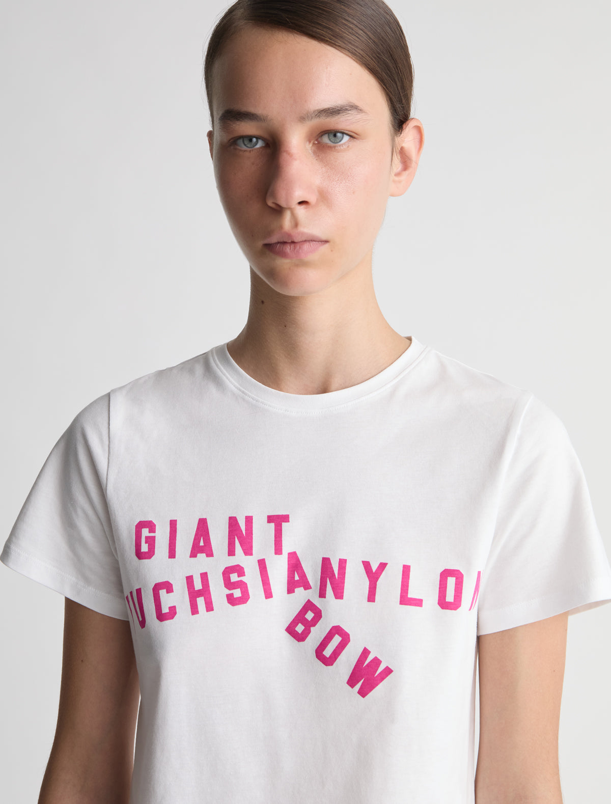 Fuchsia bow short sleeve cotton t shirt graphic white