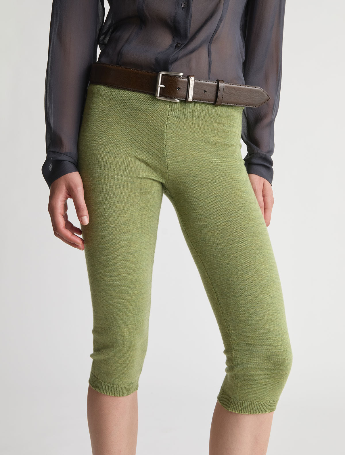 Saloma below the knee knitted leggings green