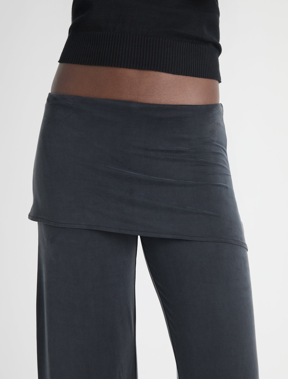 Alexia pants miniskirt cupro pants black