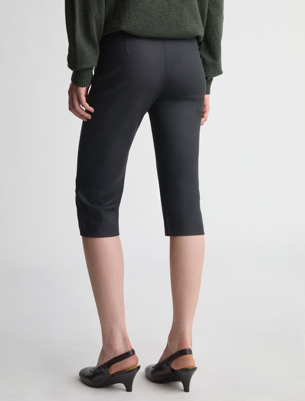 Tinas capri suit pants tailored fit darkgrey