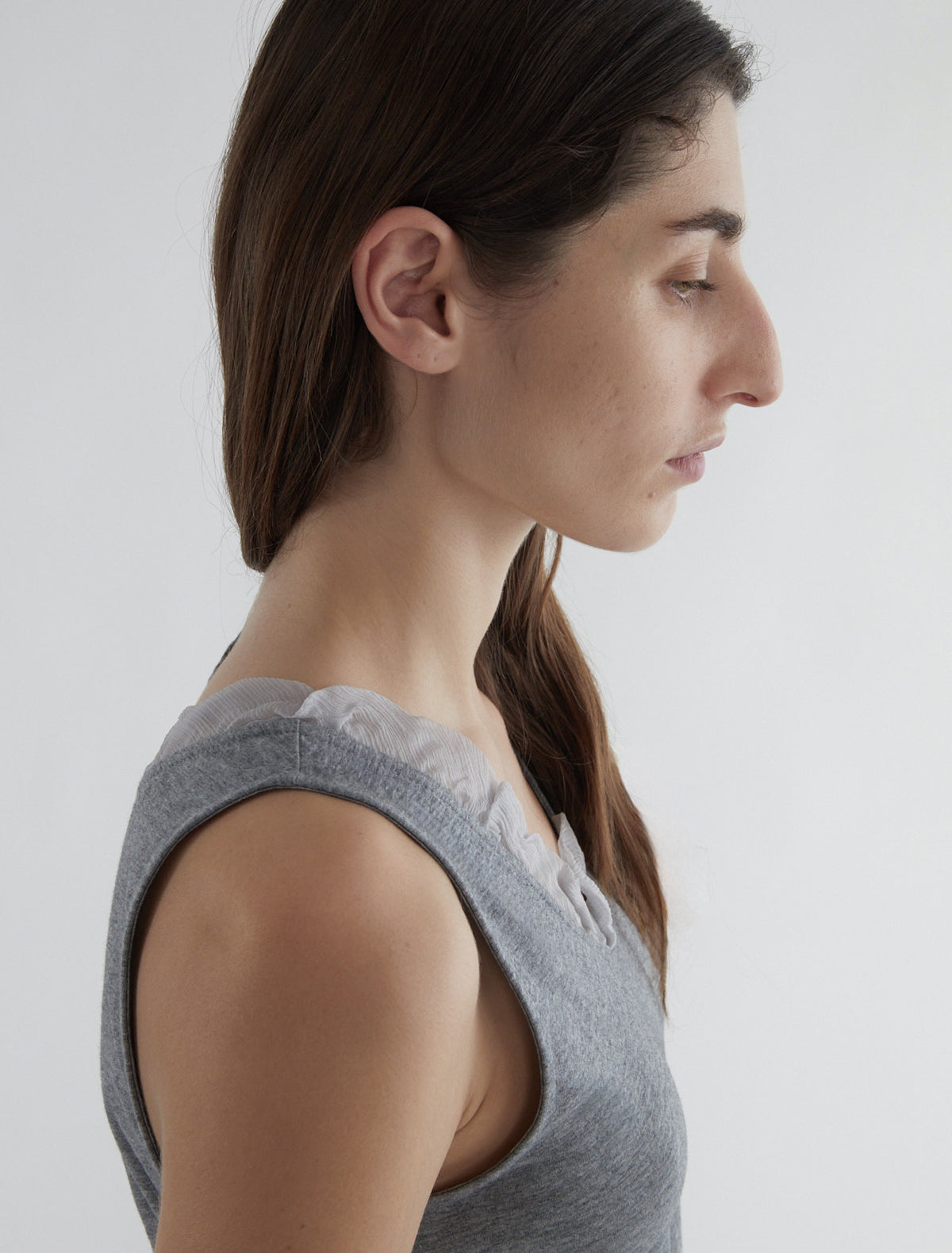 Jason tank top silk ruffle grey